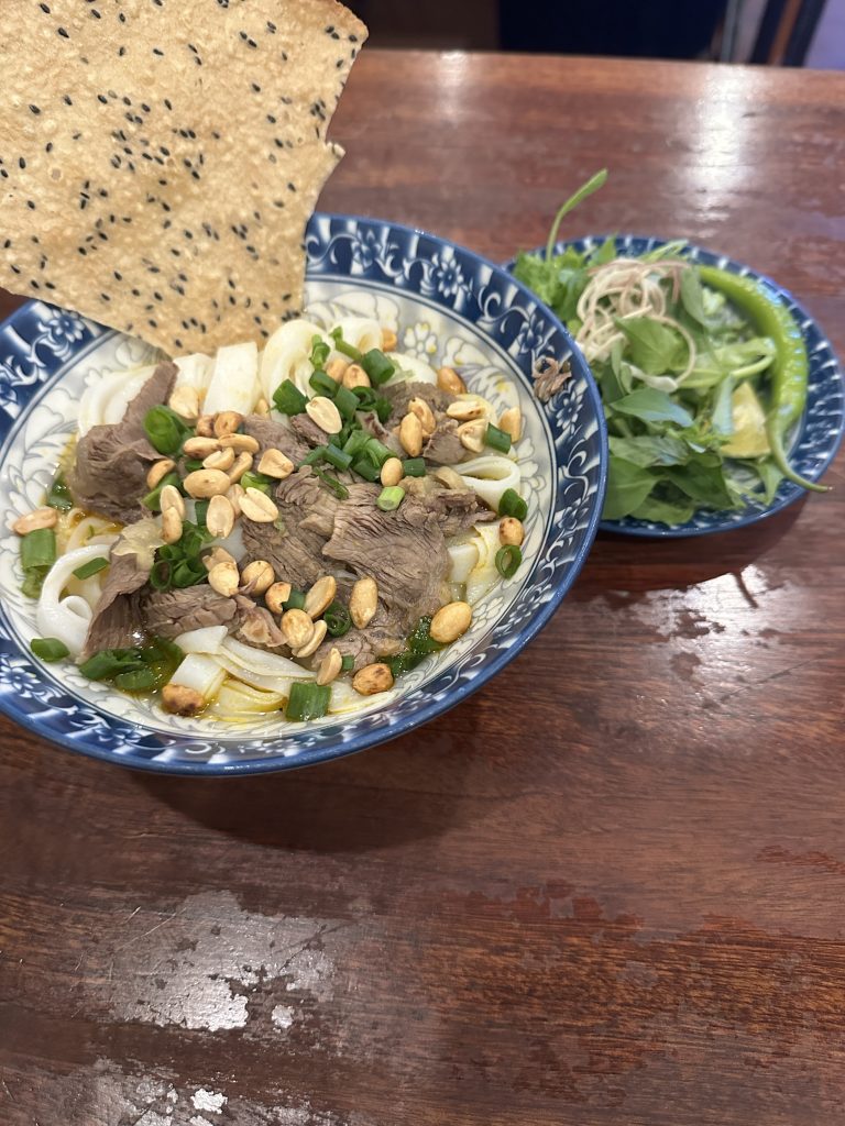 ミークアン(まぜうどん)